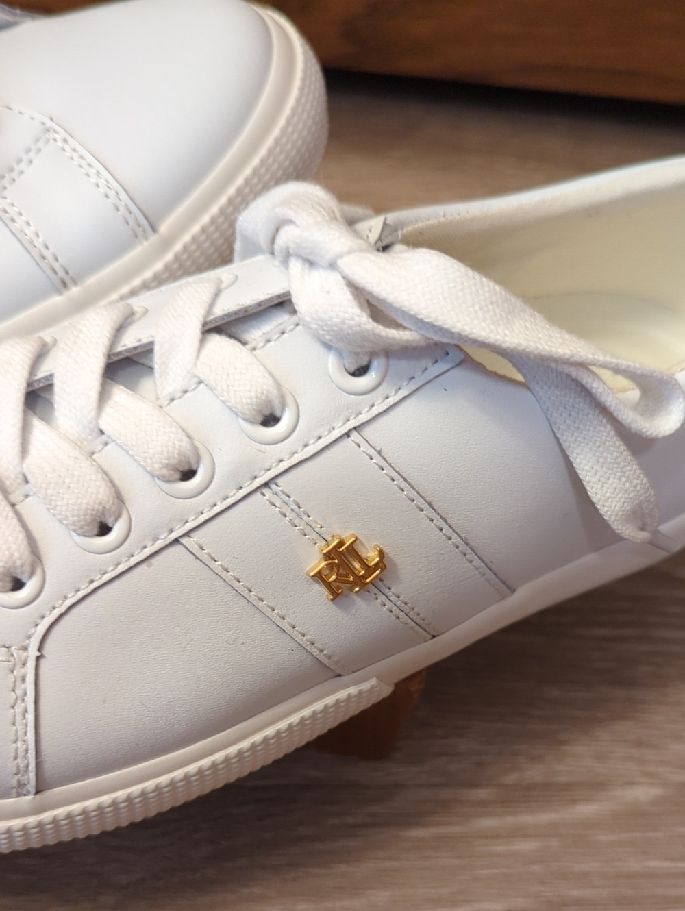 Lauren Ralph Lauren White Lace-Up Sneakers with Gold LRL Logo Size 7 - Picture 2 of 9
